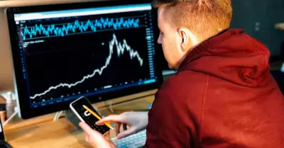 El Nasdaq 100 agrupa las 100 principales empresas tecnol�gicas y financieras.