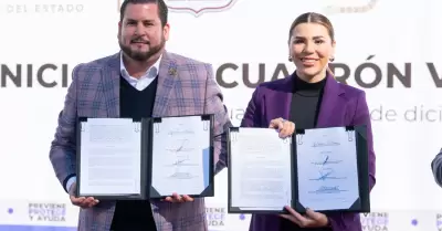 Gobernadora Marina del Pilar y presidente Municipal Ismael Burgue�o