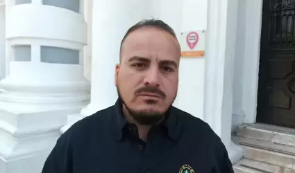 Armando Casta�eda, coordinador de Protecci�n Civil