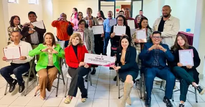 Entrega Sistema DIF Baja California 12 licencias de operaci�n a casas hogar