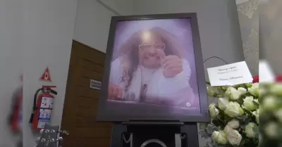 Adi�s al padre del rock mexicano: Despiden a Javier B�tiz en Tijuana