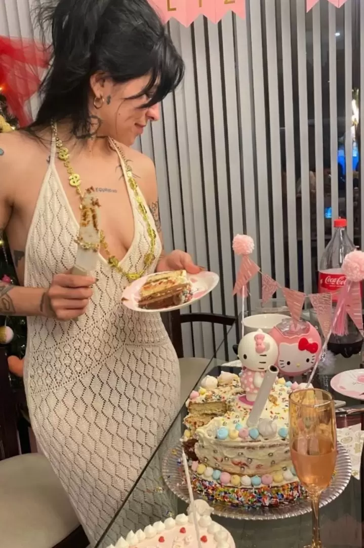 Cazzu celebra su cumplea�os