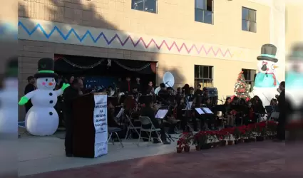 Ofrece ensamble orquestl Wa-Kuatay concierto navide�o en COBACH primer Ayuntamie
