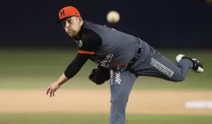 Luke Westphal inici� el duelo por Naranjeros