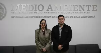 Se re�ne M�nica Vega con representante de la Semarnat en Baja California para fo