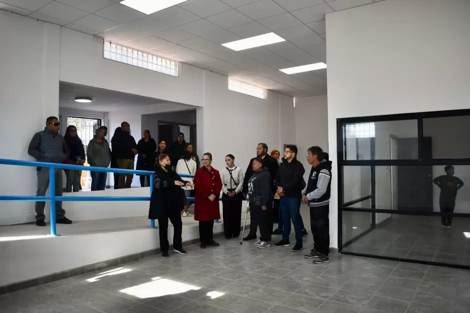 Alcaldesa Roc�o Adame entrega remodelaci�n de la Biblioteca Octavio Paz en la colonia Lucio Blanco