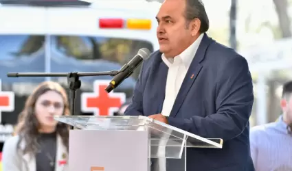 Dagoberto Vald�s Ju�rez, Director General de ISSSTECALI