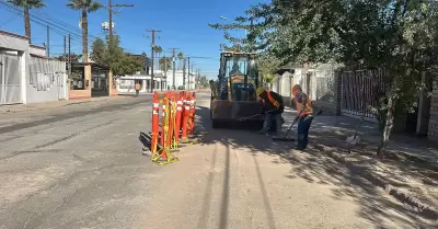 Obras de reposici�n de l�neas de agua potable en Mexicali