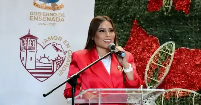 Claudia Agat�n