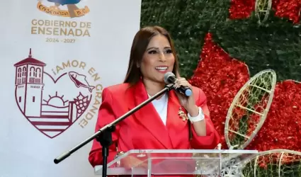 Claudia Agat�n