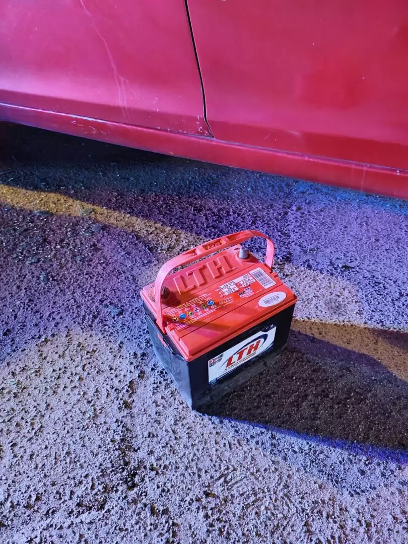 Detienen a sujeto por robo a veh�culo y da�os