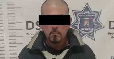 Detienen a hombre por posesi�n de veh�culo robado