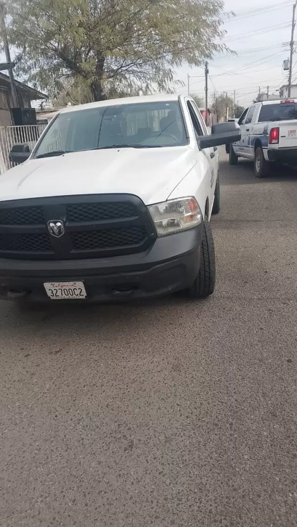 Detienen a hombre por posesi�n de veh�culo robado