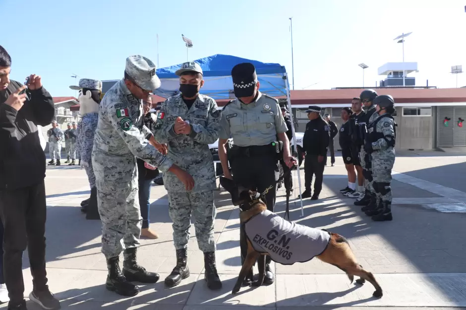 Harish Vicente cumple su sue�o de ser Guardia Nacional honorario