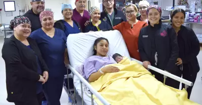 Reciben a los beb�s de A�o Nuevo en Baja California