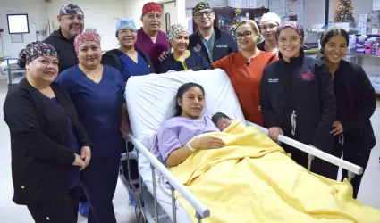 Reciben a los beb�s de A�o Nuevo en Baja California