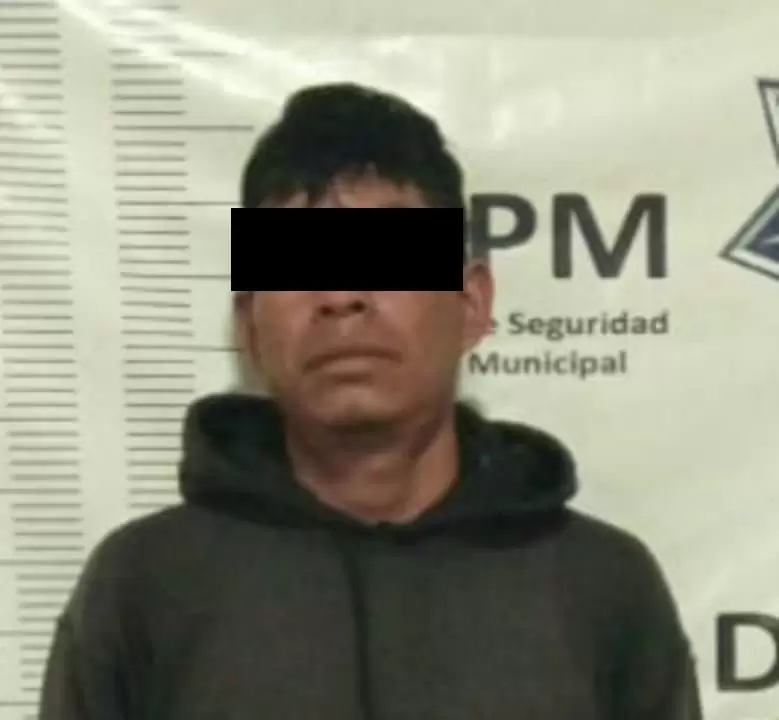Detiene polic�a municipal a diez personas en 24 horas por venta de pirotecnia y le�a