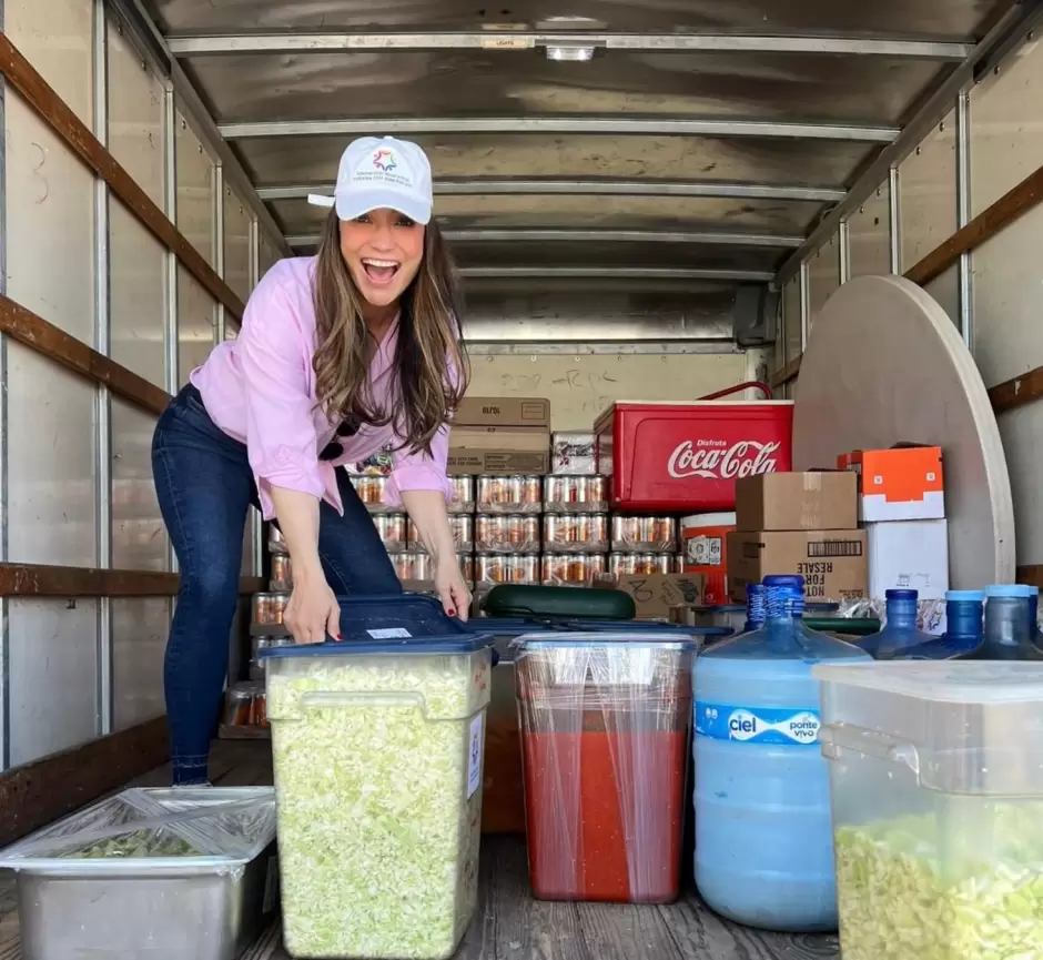 Por un 2025 lleno de esperanza, Maru Riqu� siembra empat�a sin fronteras, por una Tijuana sin hambre