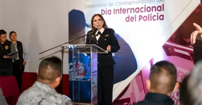 Gobierno de Ensenada honra a polic�as por su destacada trayectoria y servicio