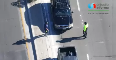 Graban con drones nuevo "modus operandi" de auxiliares de tr�nsito que cobran pa