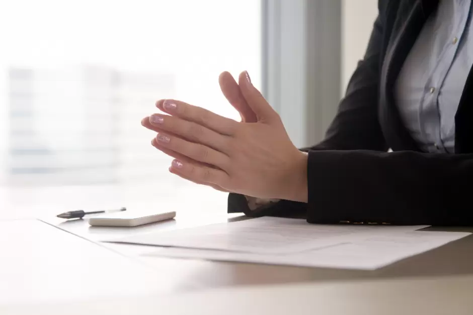Esta funci�n reduce contratiempos y tiempo en revisar requisitos y generar documentos autom�ticamente.