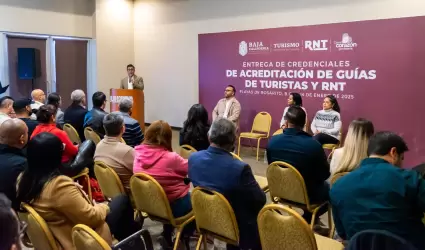 Baja California fortalece su especializaci�n tur�stica con gu�as de turistas acr