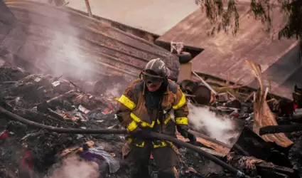 Atienden a familias afectadas tras incendio en Pedregal de Santa Julia