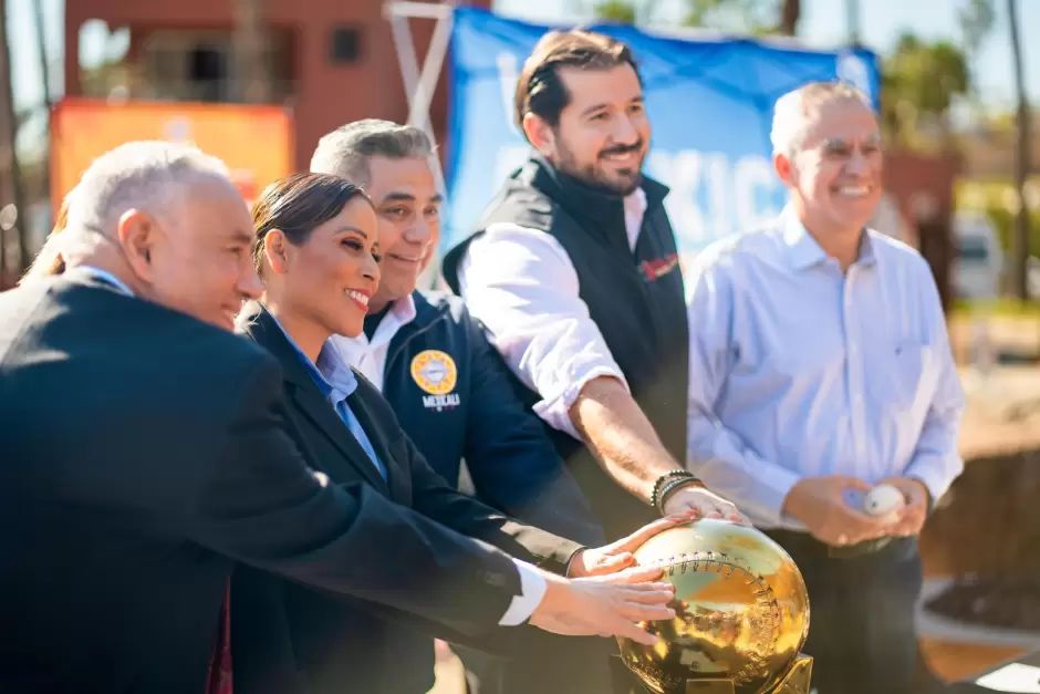 Invita alcaldesa Claudia Agat�n a disfrutar de la edici�n 67 de la Serie del Caribe 2025