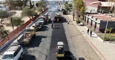 Pavimentaci�n asf�ltica de la calle Cuarta en la colonia Hidalgo