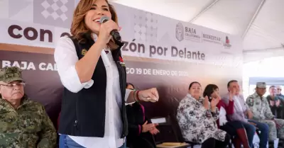 Promueve gobernadora Marina del Pilar talleres art�sticos y culturales para zona