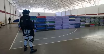 Instalan centro de atenci�n donde recibir�n a los paisanos repatriados en Nogale