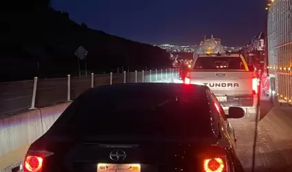 Cierre del Bulevar Alberto Lim�n Padilla genera largas esperas y congestionamien