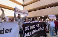 VIDEO: "�Fuera Rocha!" Manifestantes irrumpen en Palacio de Gobierno de Sinaloa