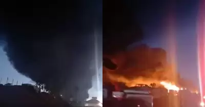 Incendio consume dep�sito vehicular en la carretera libre Tijuana-Tecate