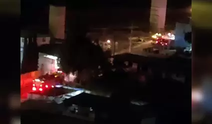 Rescatan a dos trabajadores atrapados en la construcci�n del muro fronterizo en 