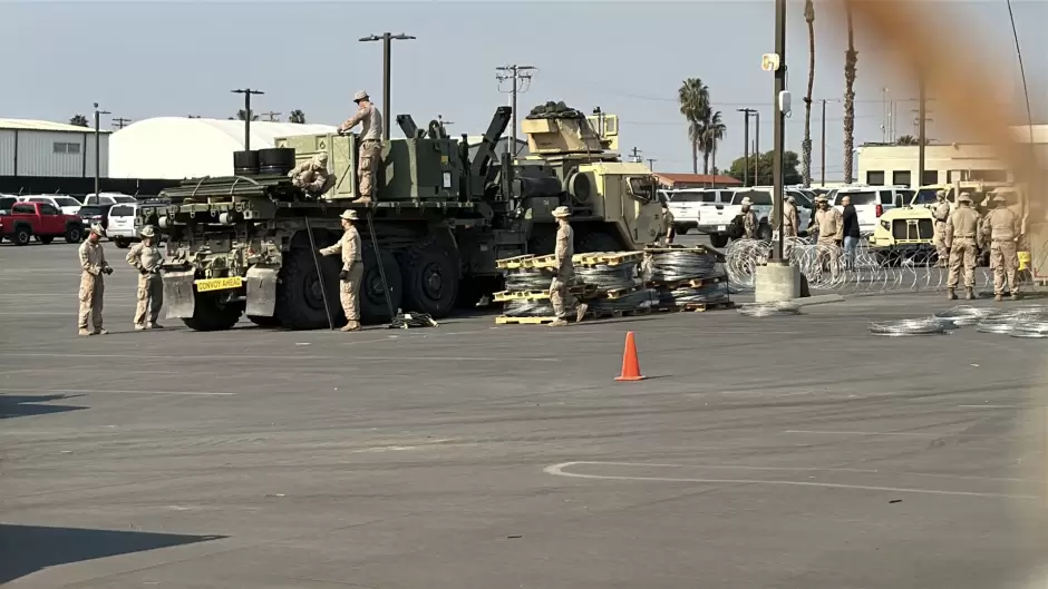 Arriban infantes de marina a la frontera entre California y M�xico