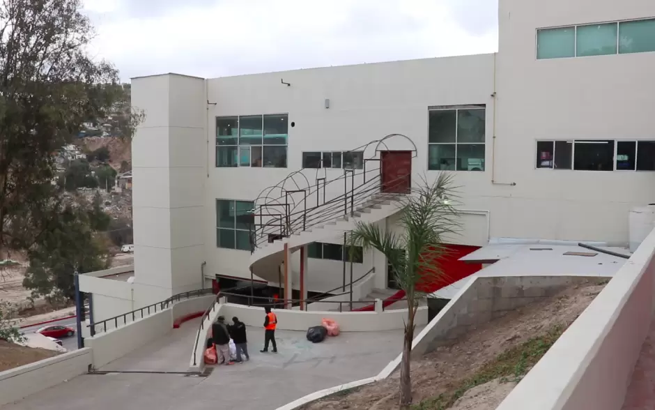 Habilitan refugio para migrantes deportados en Tijuana