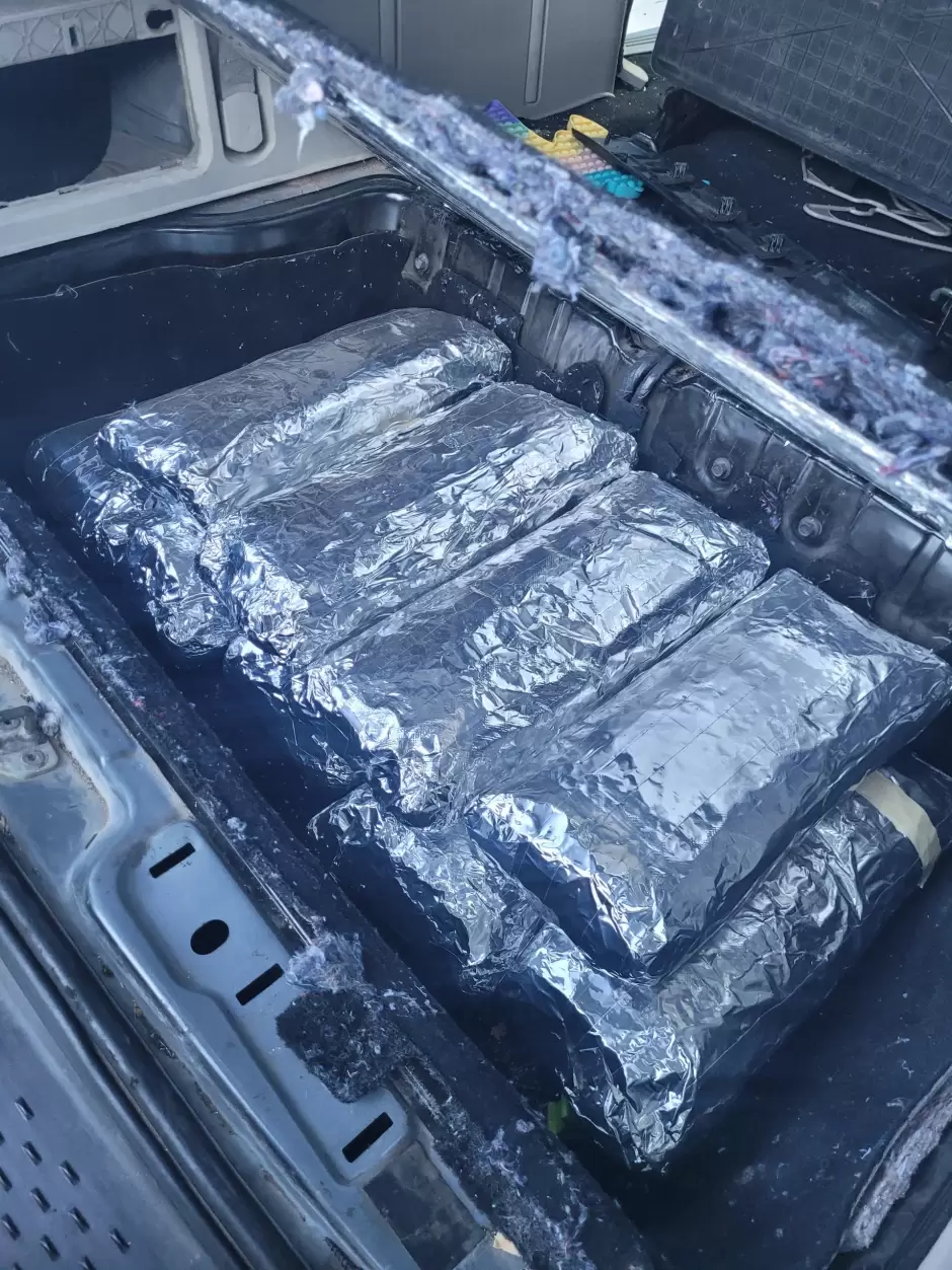 Patrulla Fronteriza confisca 182 libras de metanfetamina en dos operativos en una hora