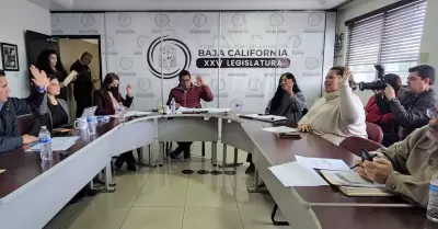 Respaldan 6 proyectos en sesi�n de la Comisi�n de Gobernaci�n, Legislaci�n y Pun