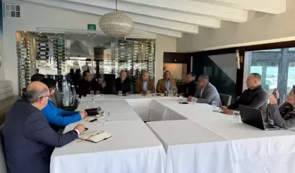Atiende Gobierno de Ensenada problem�ticas del sector textil y avance de Mejora 