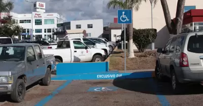 Tarjet�n azul para estacionamiento