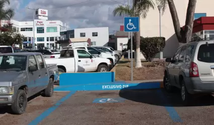 Tarjet�n azul para estacionamiento
