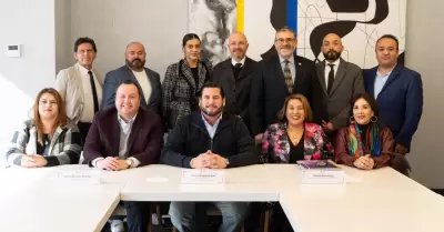 Entabla presidente Ismael Burgue�o Ruiz di�logo con hoteleros para fortalecer el