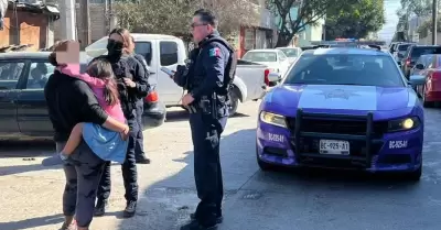Escuadr�n Violeta evita extorsi�n a mujer por su ex pareja