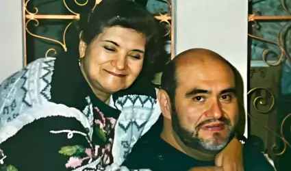 �dgar Vivar y Elia Villanueva Falc�n