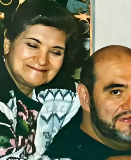�dgar Vivar y Elia Villanueva Falc�n