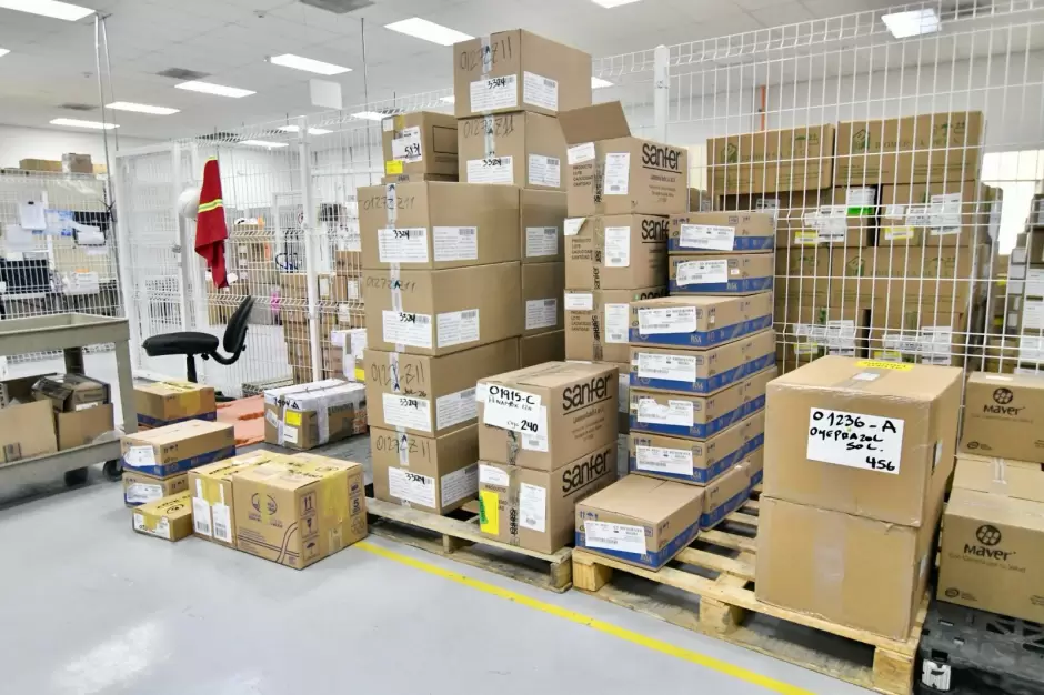 Abasto en medicamentos en cl�nicas y hospitales