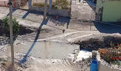 Fuga de aguas negras en El Tecolote