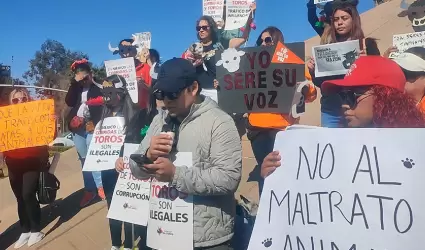 Se manifiestan en Tijuana para pedir se proh�ban las corridas de toros