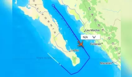 Sobrevuelo de avi�n de las Fuerzas Armadas de Estados Unidos